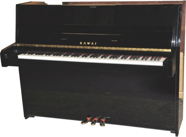 Kawai K 15 E Klavier schwarz poliert