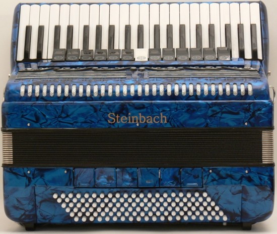 Steinbach Akkordeon 41 Diskant und 120 Bass inklusive abschließbarem Koffer, Farbe Dark Blue