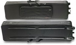 Stagg KTC-150 Leichter Keyboardkoffer 10mm mit Rollen und Griff (148 x46 x 16 cm)